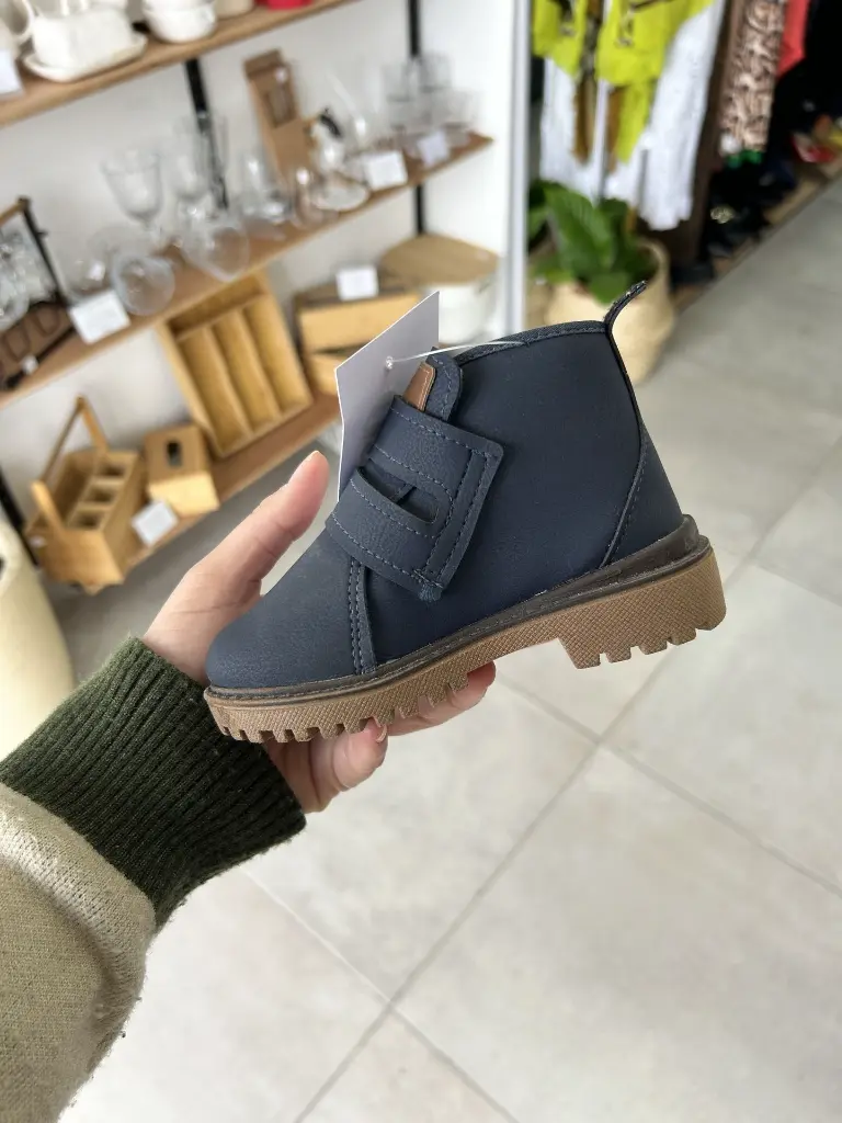 botas azules3.webp